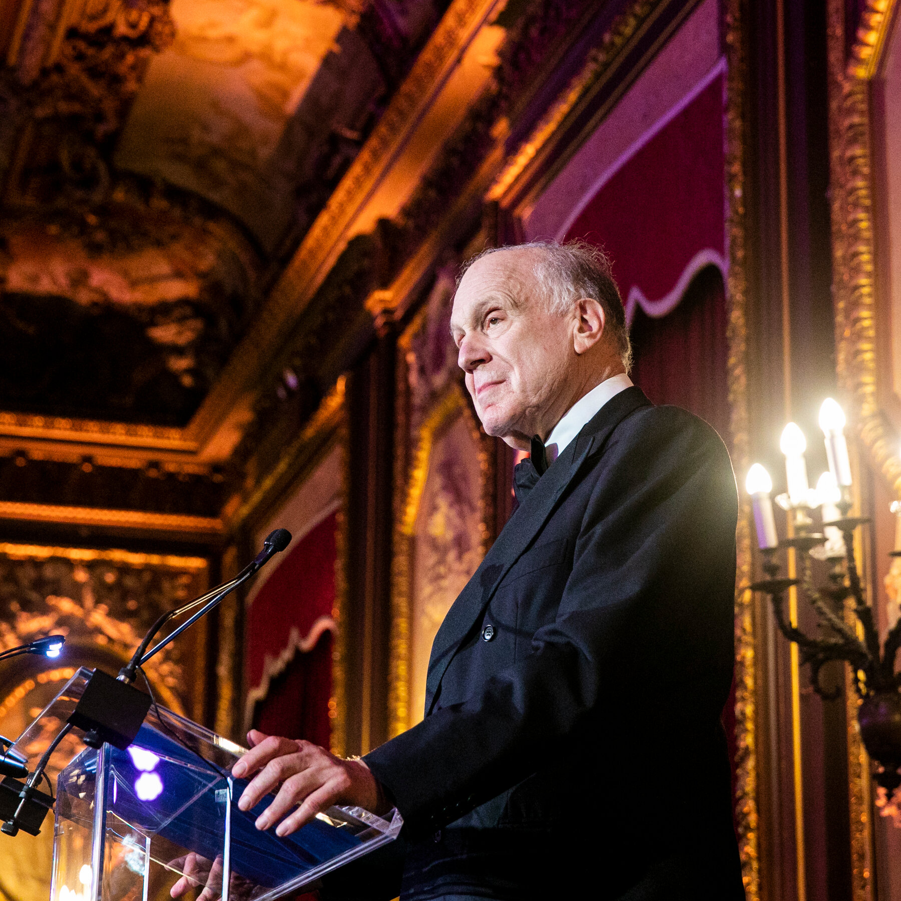 Ronald Lauder, a Billionaire G.O.P. Backer, Closes His Wallet