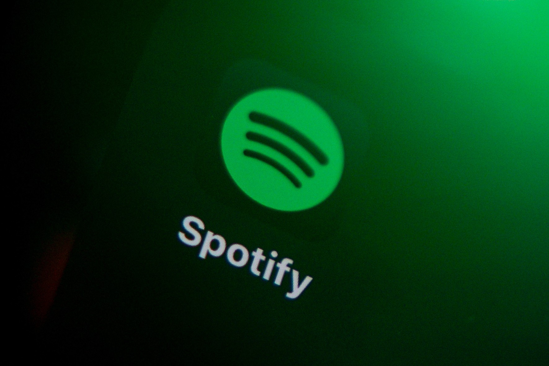 Spotify Notches 300 Million Premium Subscribers