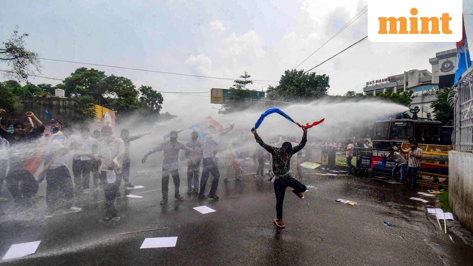 NEET Protests: Water cannons, barricades stop students' march to Bihar CM's residence in Patna | Watch Video