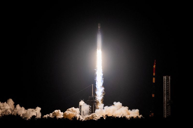 US FAA looks to streamline rules for commercial space launches