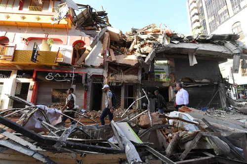 Colombian woman dies saving dog from earthquake