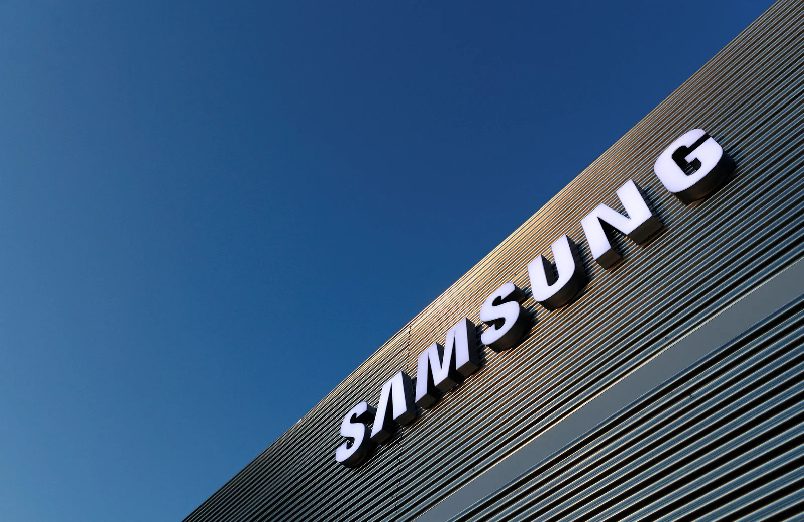 Samsung’s Q3 profit seen jumping nine-fold