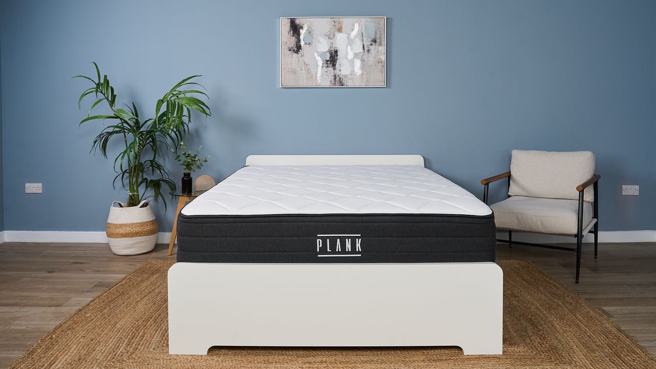 The Plank Firm Luxe might be the cure for my terrible posture — but one type of sleeper should skip this mattress