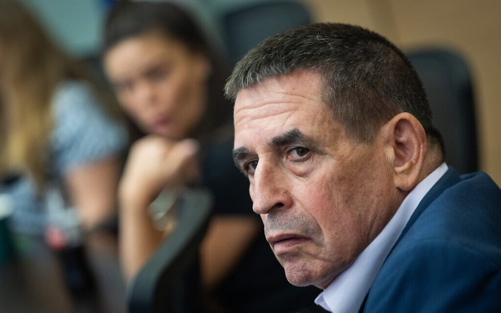 How an obscure centrist politician could be key to defeating Netanyahu in October