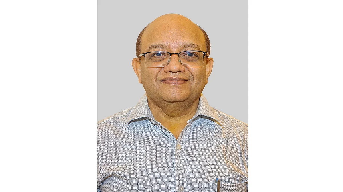 Anoop Kumar Agarwal assumes additional charge of AGM, Central Railway