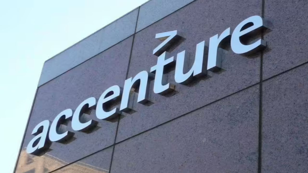 Accenture contractor removed from FBI after leaking personal details of bureau staff