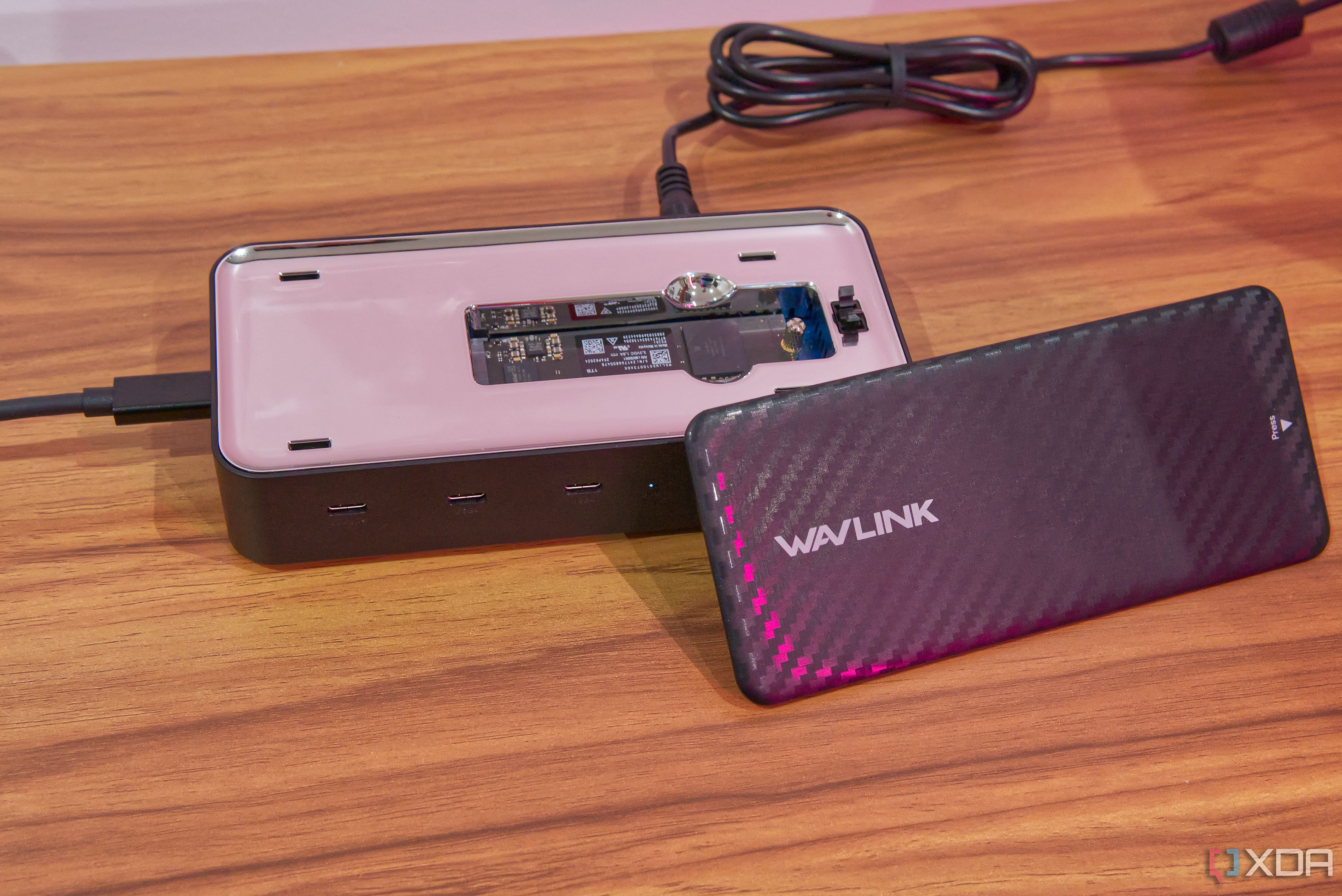 This Wavlink USB4 dock has an identity crisis; it's neither a good hub nor a great SSD enclosure