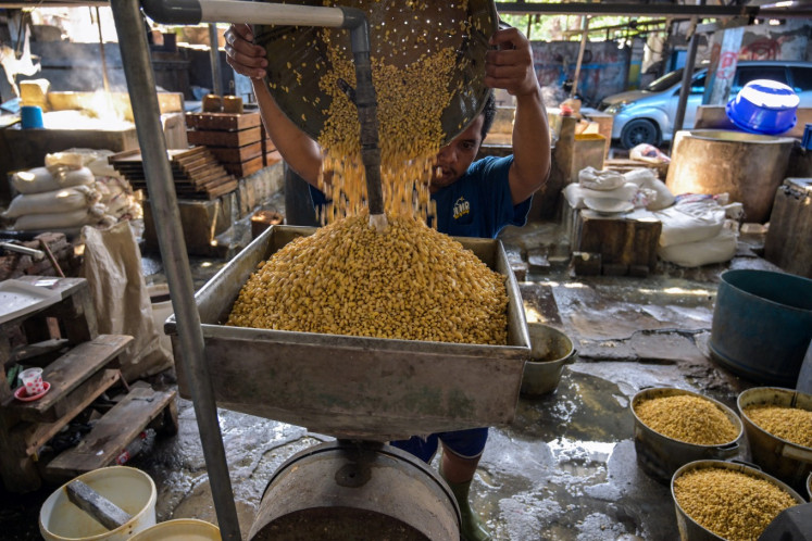 Indonesia mulling soybean import subsidy as prices rise