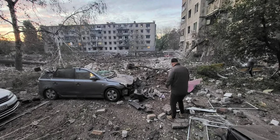 Kremenchuk residential neighborhoods left shattered by Russian barrage — photo