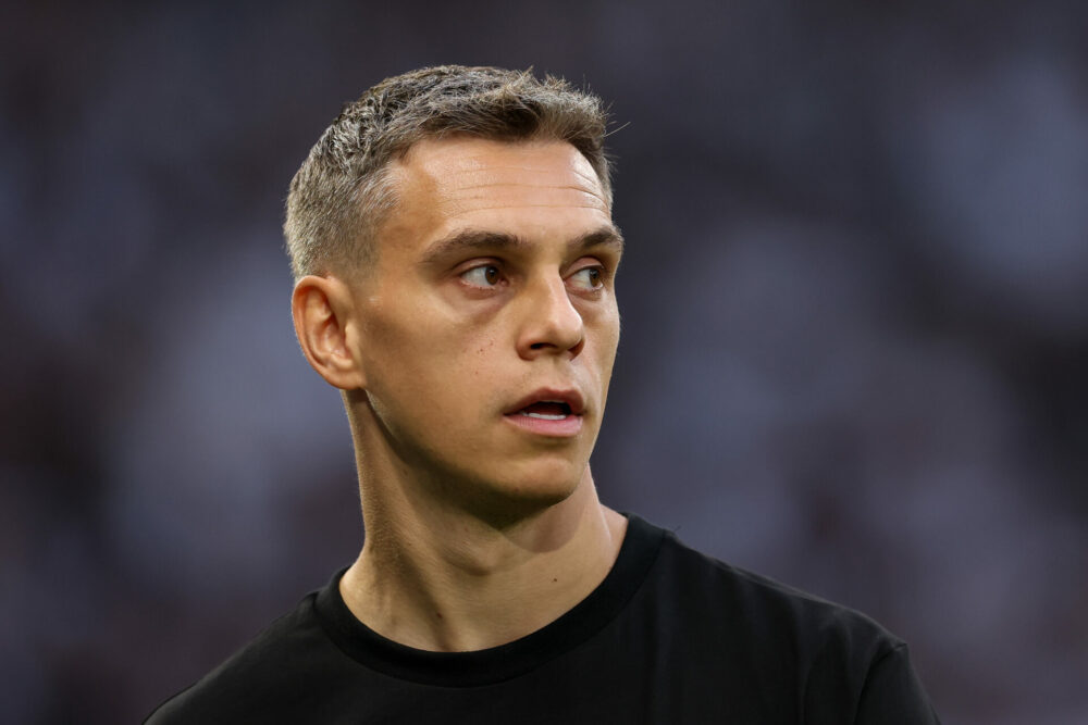Leandro Trossard makes Besiktas debut in Europa League