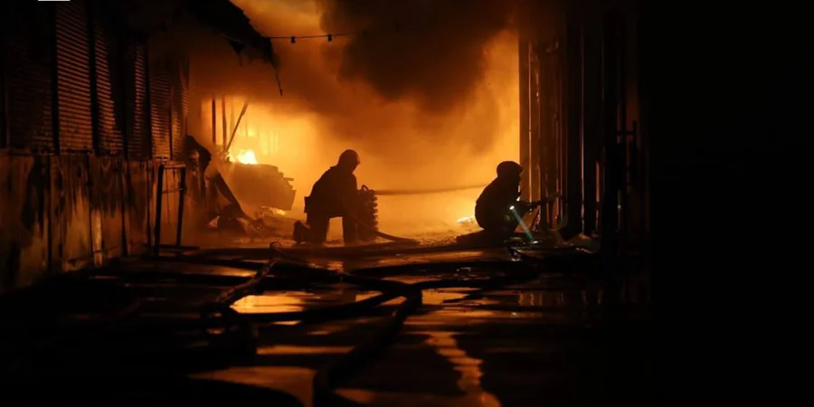 Russian ballistic missiles trigger fires across Kyiv