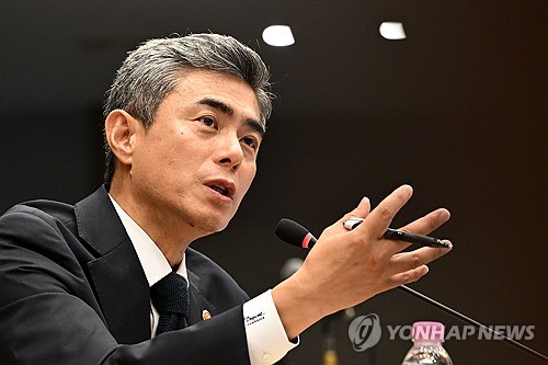 (2nd LD) N. Korea appears 'flustered' by S. Korea's DMZ blast findings, mine-clearing: defense minister