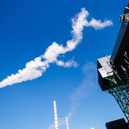 Eesti Energia given conditional permit to heat Narva with shale oil