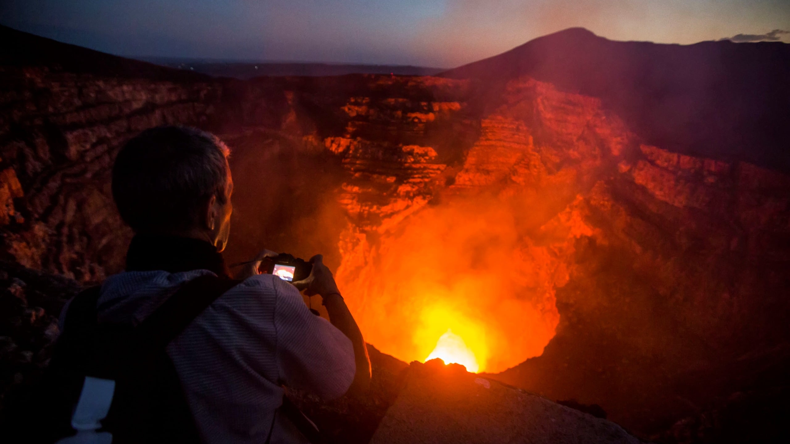 'Mouth of Hell' Volcano May Be Refilling With Magma