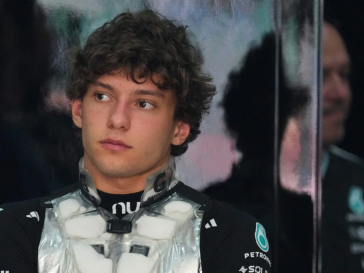 George Russell grid penalty gives Kimi Antonelli F1 title boost