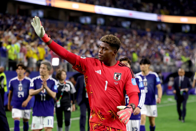 Aston Villa agree €35m deal for Parma goalkeeper Zion Suzuki