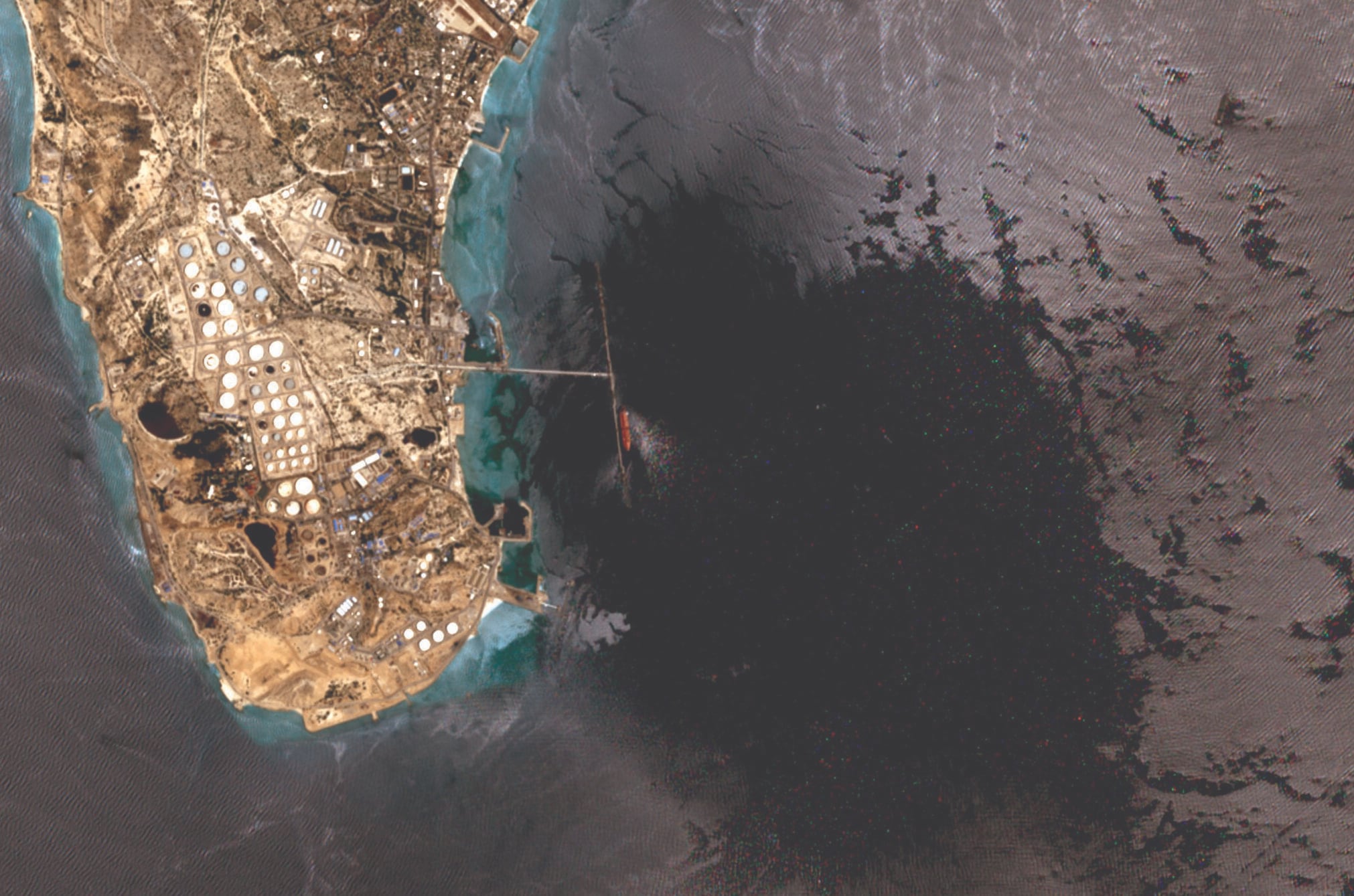 Iran reroutes oil flow as loading resumes at Kharg Island terminal
