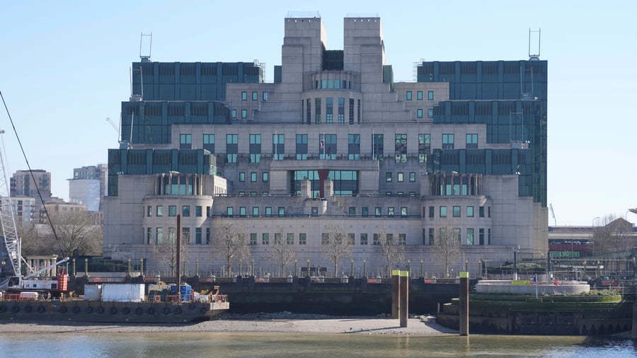Spionageverdacht: „Mutmaßlicher Geheimnisverrat“: Britischer MI6 prüft mögliches Informationsleck beim BND
