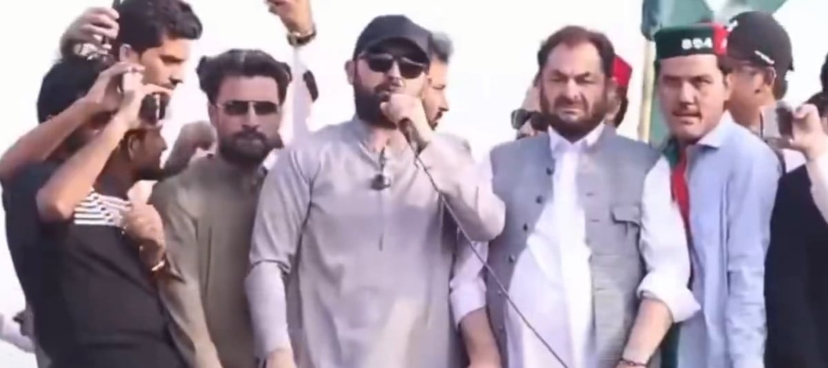 PTI long march enters fourth day, heads to Khyber as party rallies behind K-P CM