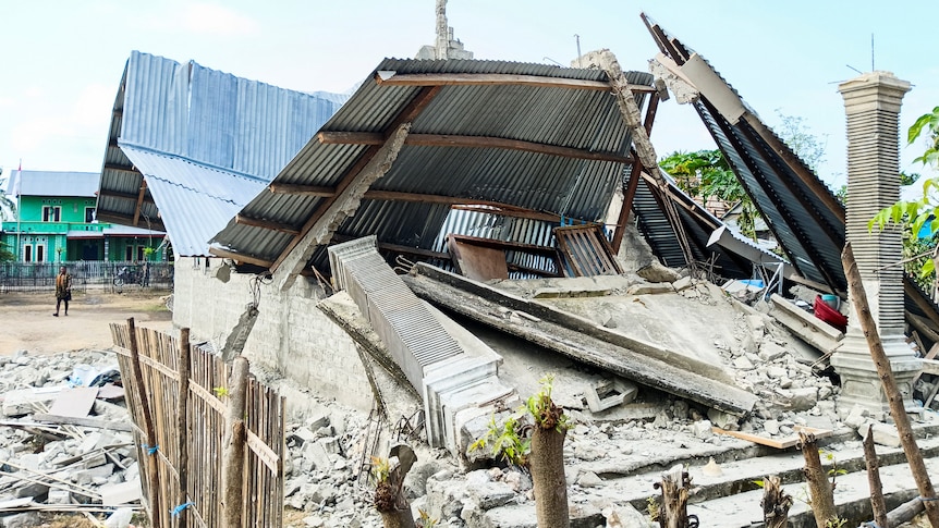 Indonesia earthquake death toll reaches 53, thousands evacuated