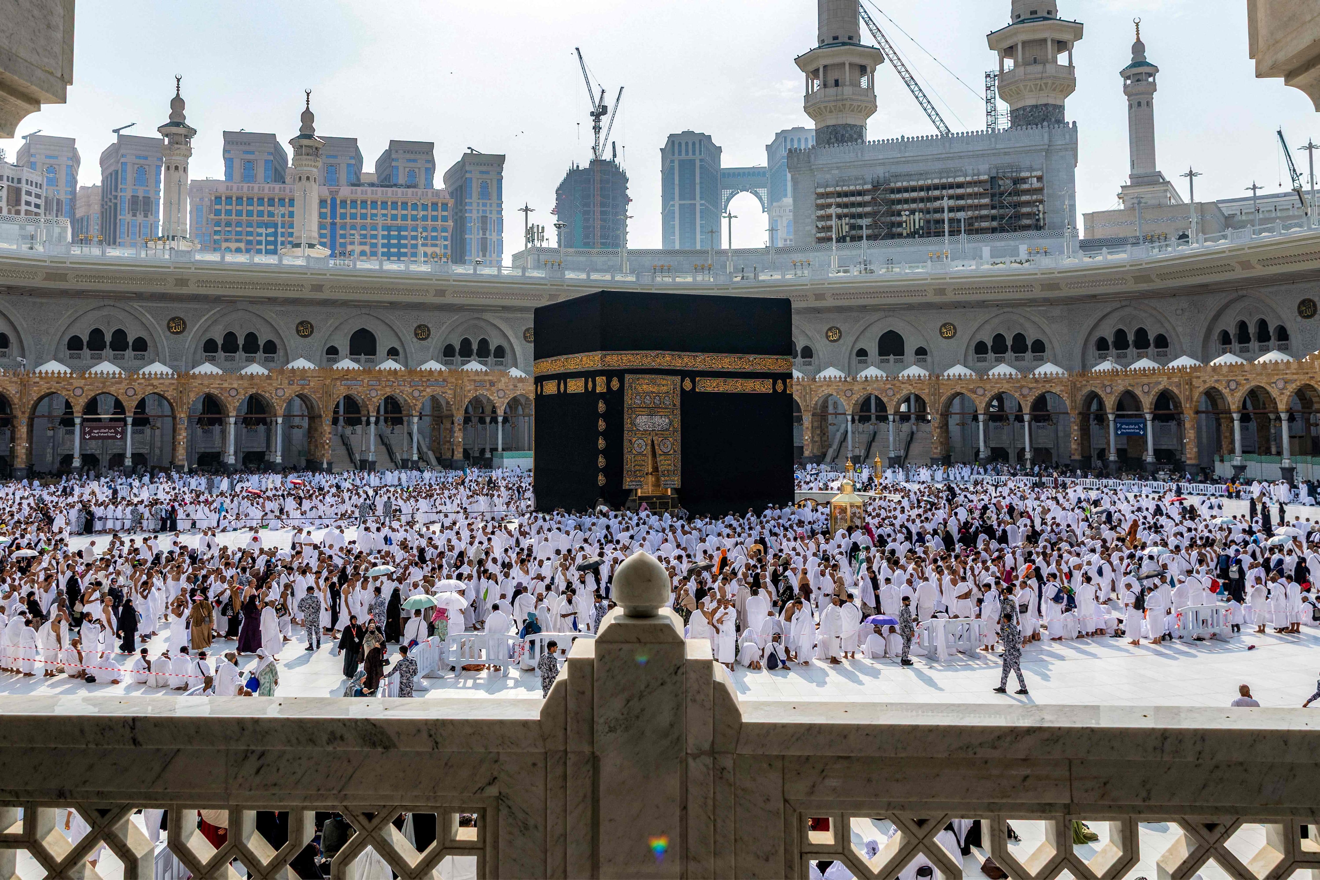 Saudi Arabia suspends four companies for putting Umrah pilgrims in unlicensed housing