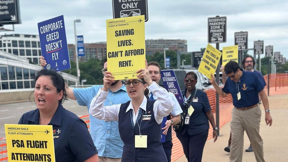 American Airlines Partner’s Talks With Flight Attendants Face New Barrier