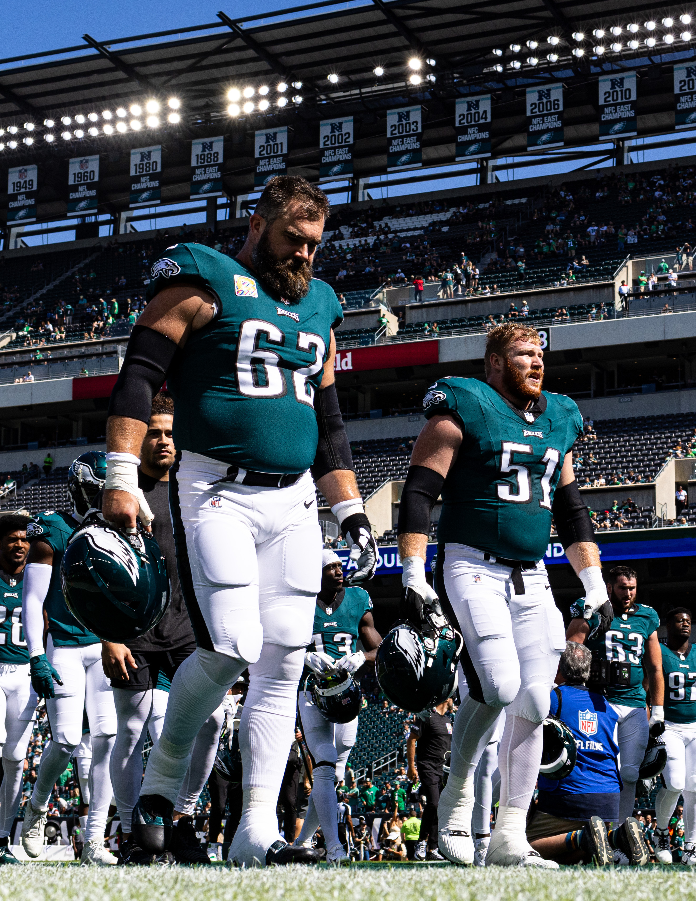 Philadelphia Eagles trade Jason Kelce’s replacement to Baltimore Ravens