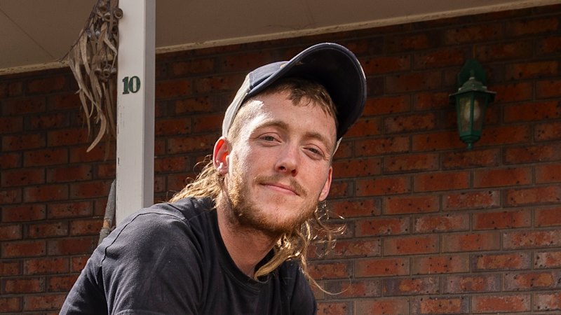 ‘I’ve been applying for everything’: Melbourne rents at record highs