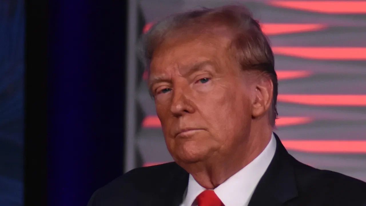 Trump sends personal message to Lamar Jackson through Ravens teammates