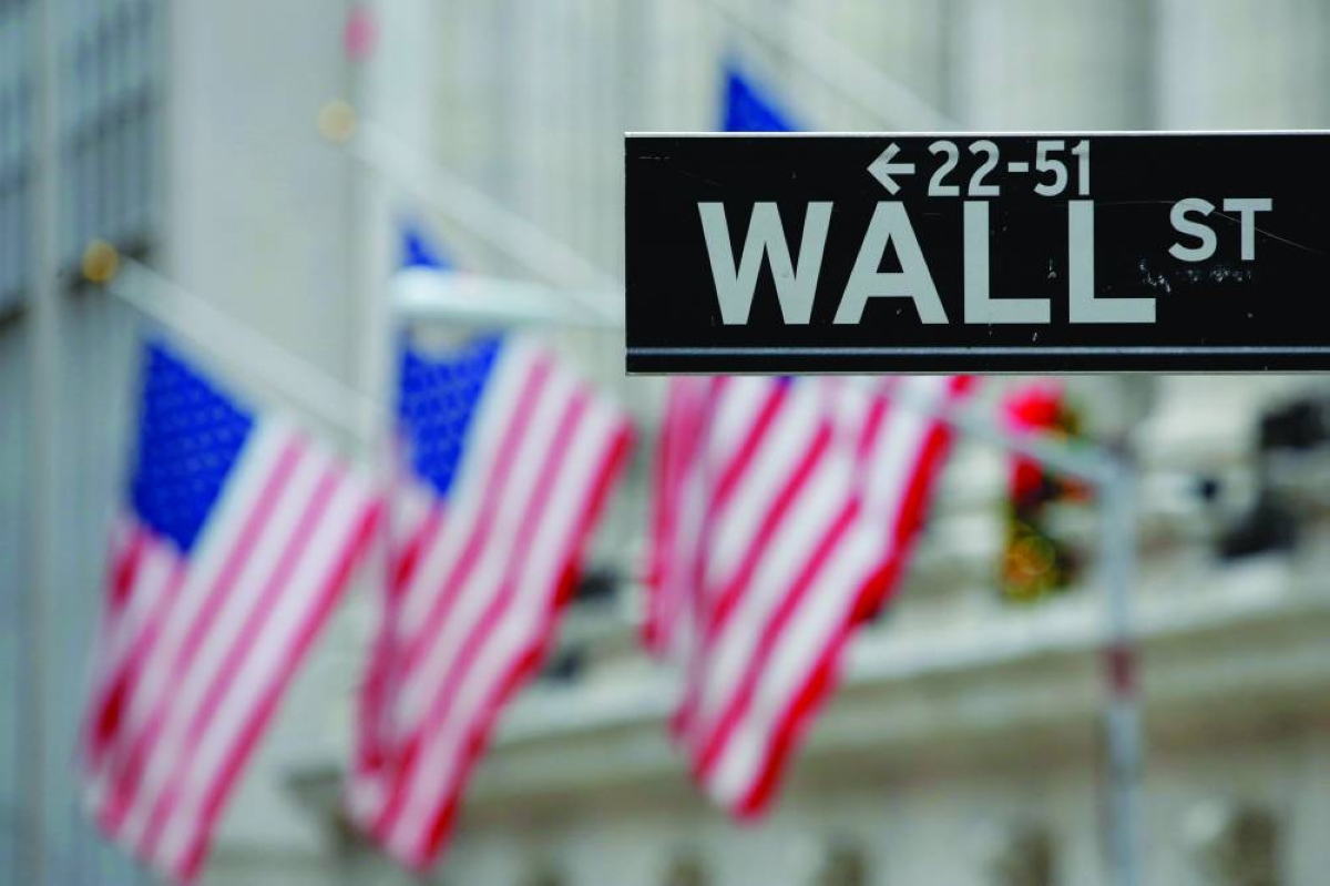 Can Wall Street keep partying while bond markets burn?