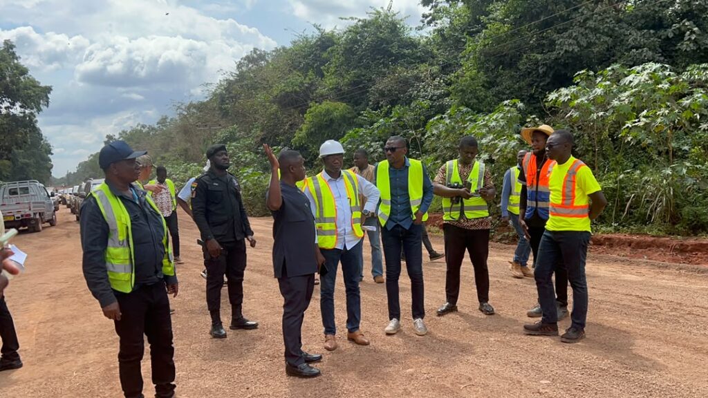 Bono East Minister inspects ‘Big Push’ roads; contractor on Tankor-Fiema-Busunya road ahead of schedule