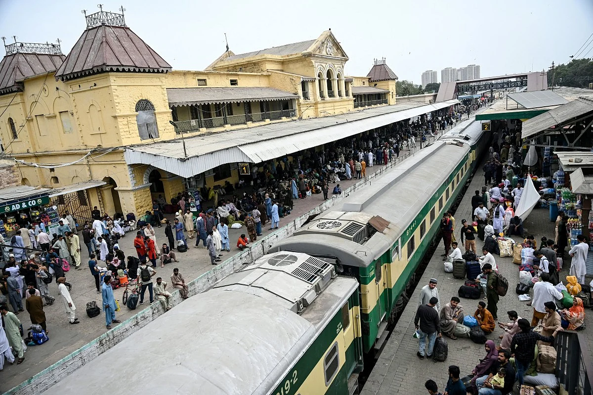 Pakistan’s $2.5b rail overhaul: Trains to hit 160km/h on key route