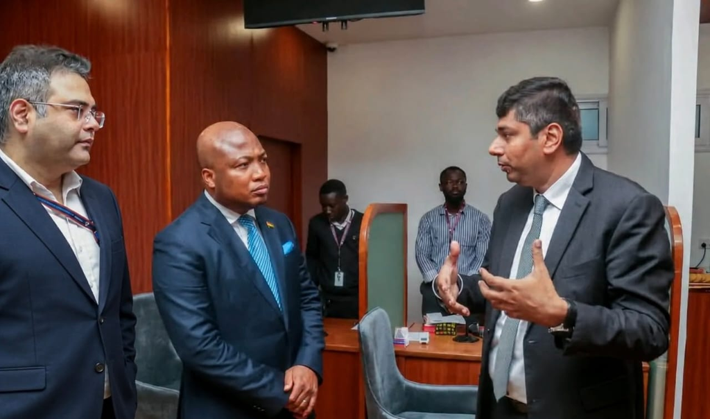 Foreign Minister inspects VFS Global Visa Centre, highlights commitment to service quality standards