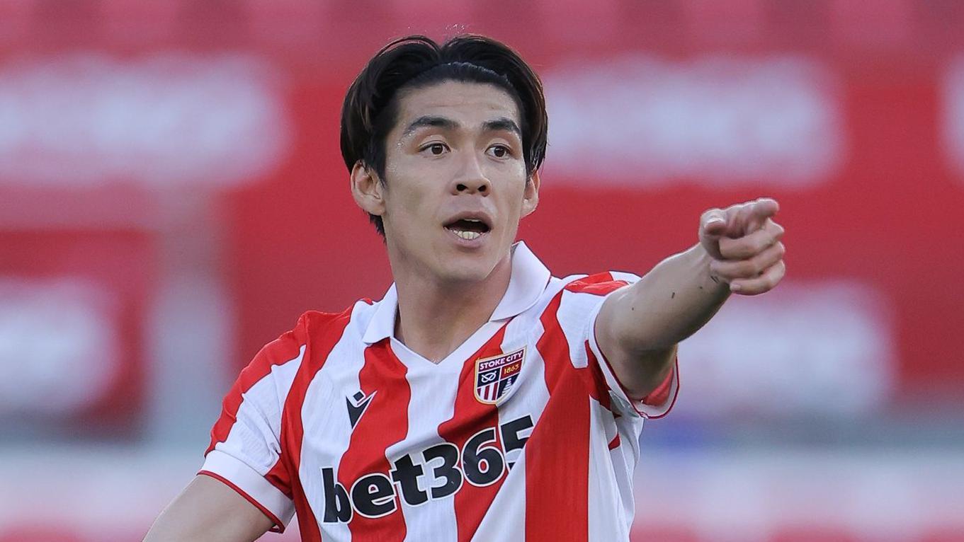 Seko leaves Stoke for Urawa Reds