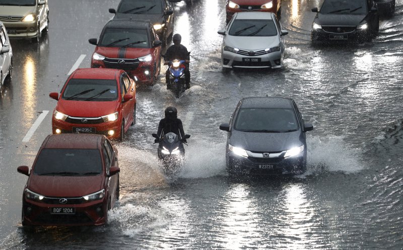 Intensified mitigation cuts KL flood hotspots to 14, says Yeoh