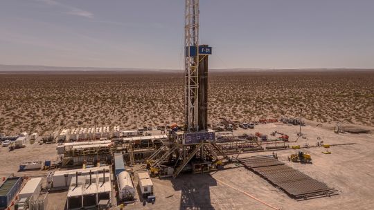 Peter Thiel reports stake in Argentine shale oil exporter Vista