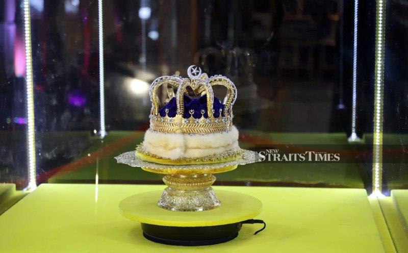 Kelantan royal crown goes on public display for first time