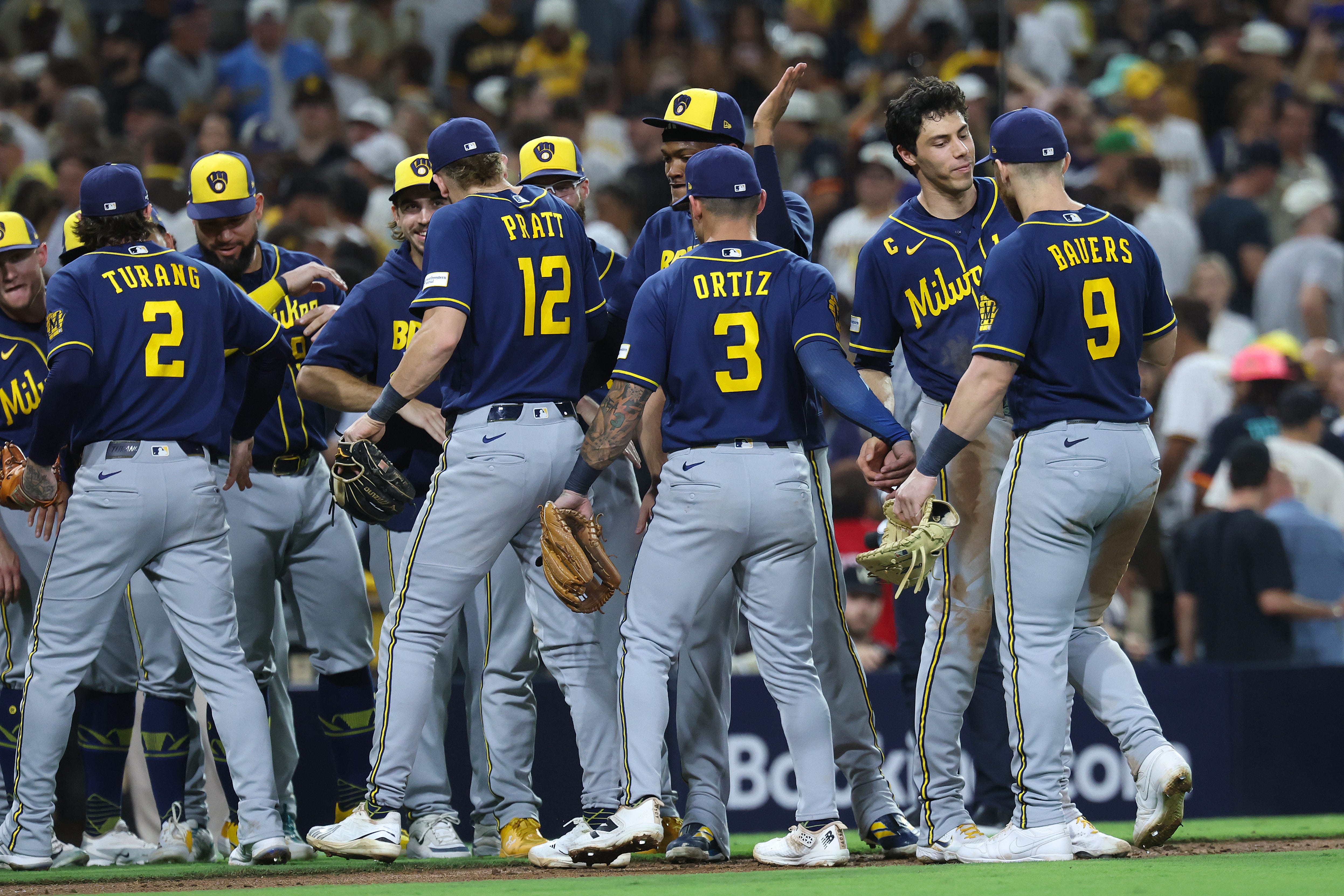 Brewers survive Game 4 thriller to advance to NLCS