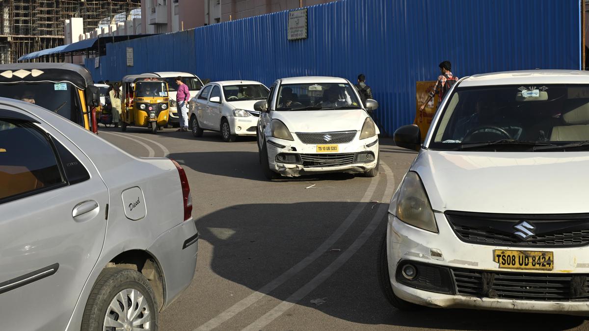 Ride-hailing apps asked to stop asking for tips before ride