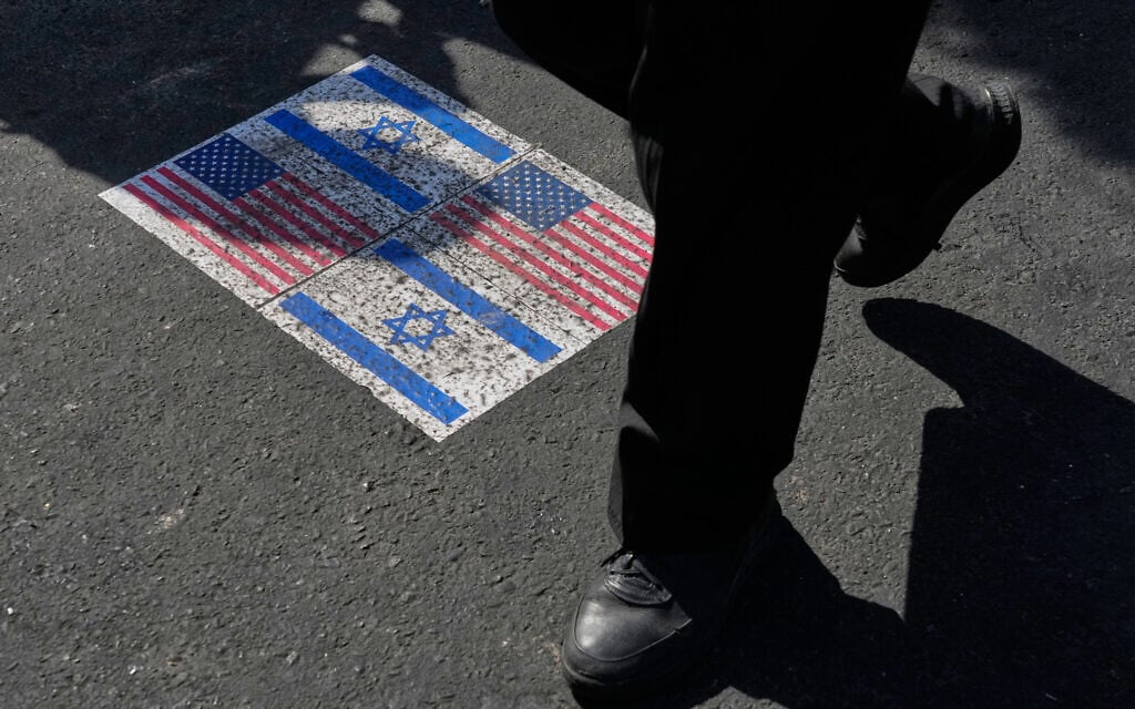 Iran pushes bill to criminalize journalists’ communication with ‘hostile media’