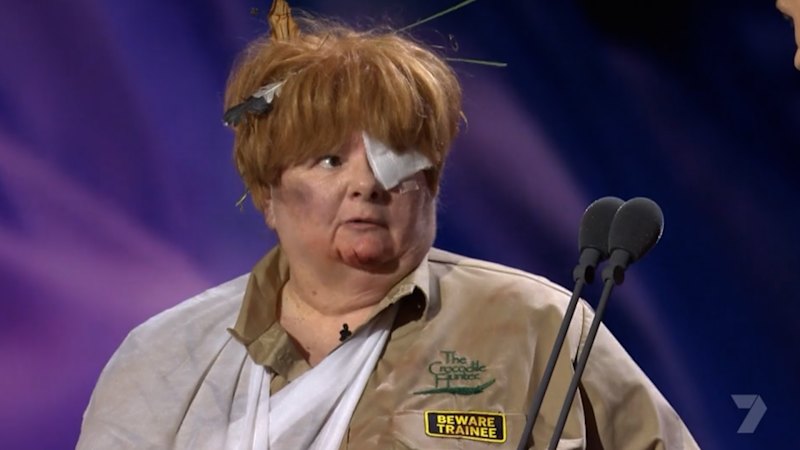 Magda Szubanski makes a surprise appearance at Logies as Sharon Strzelecki