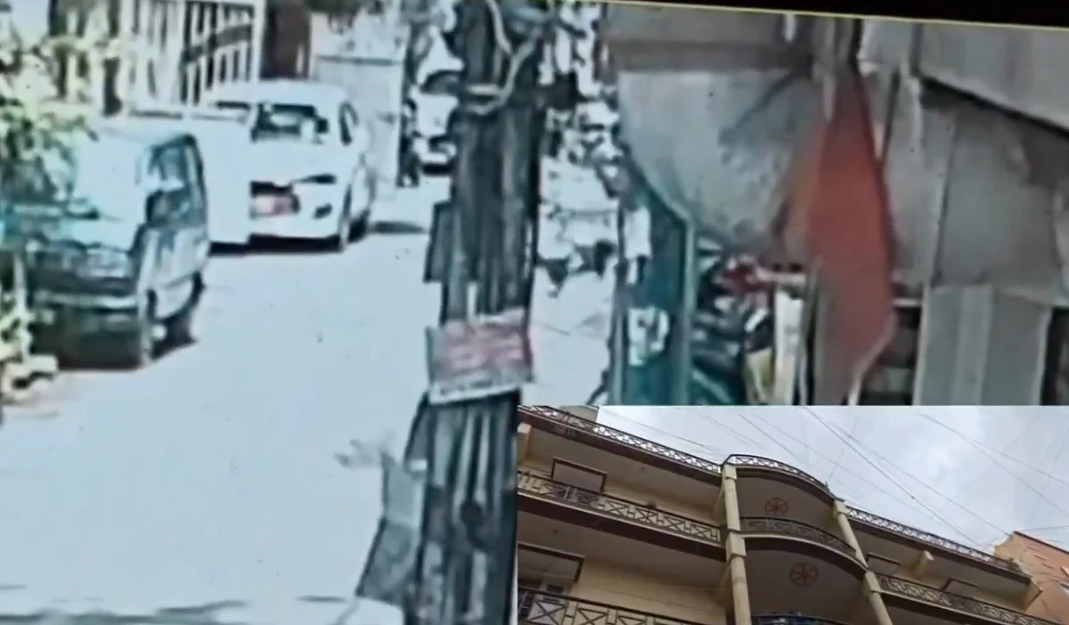 Toddler Falls From Third Floor in Bengaluru, Locals Rush Child to Hospital