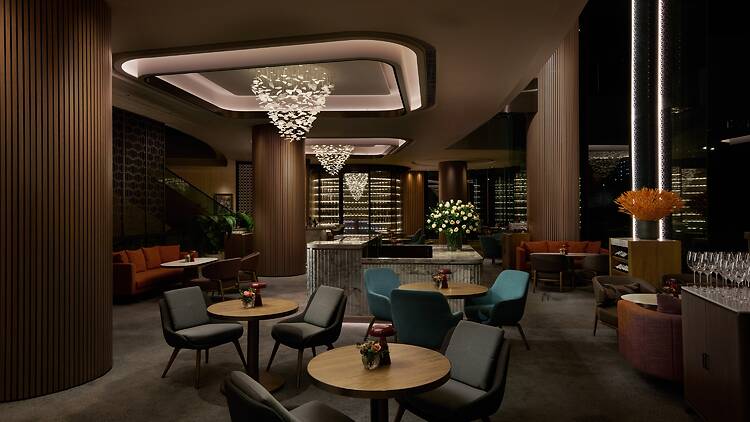 The Lounge at New World Millennium Hong Kong Hotel