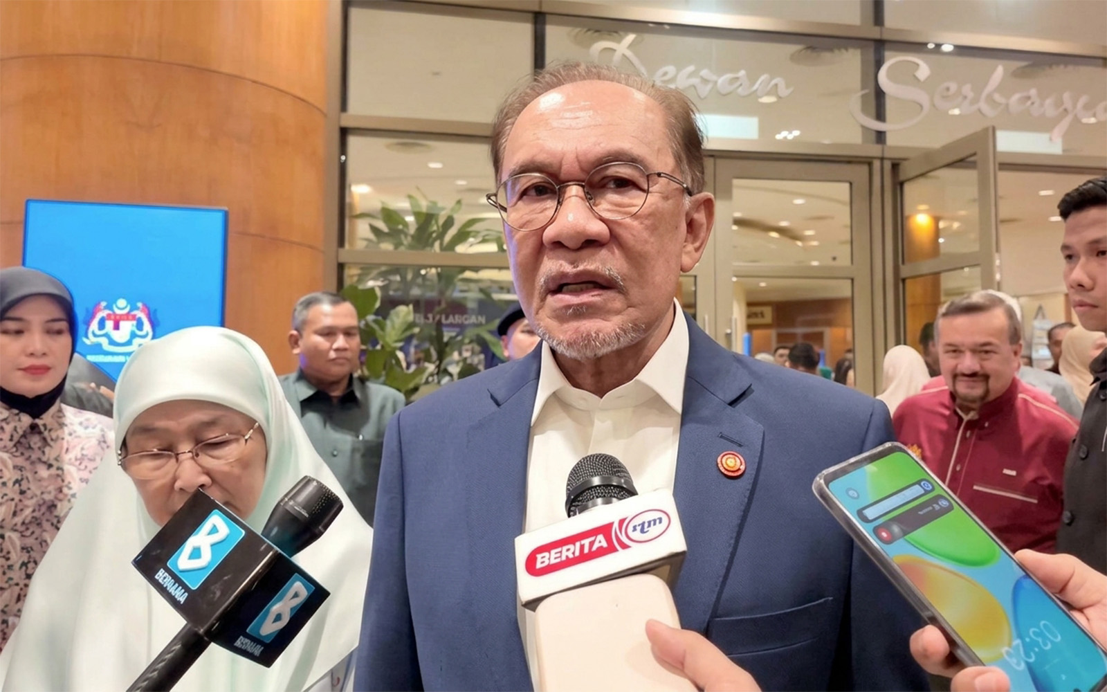 I’ve contacted Prabowo over worsening haze, says Anwar