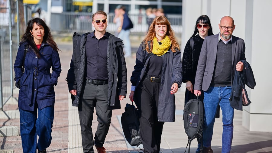 Nach Berlin-Wahl: Rot-Grün-Rot einigen sich offenbar auf Sondierungsgespräche