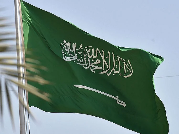 Saudi Civil Defence issues safety advisory: Jazan residents urged to follow guidance