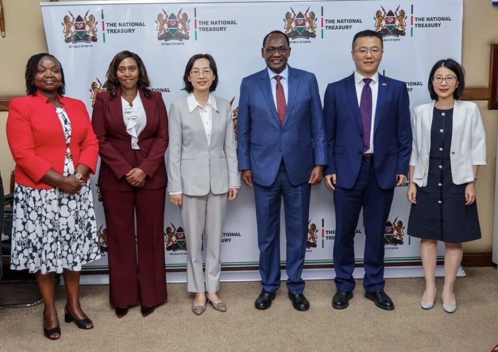 China gives Kenya $2 million for drought relief, Ebola preparedness