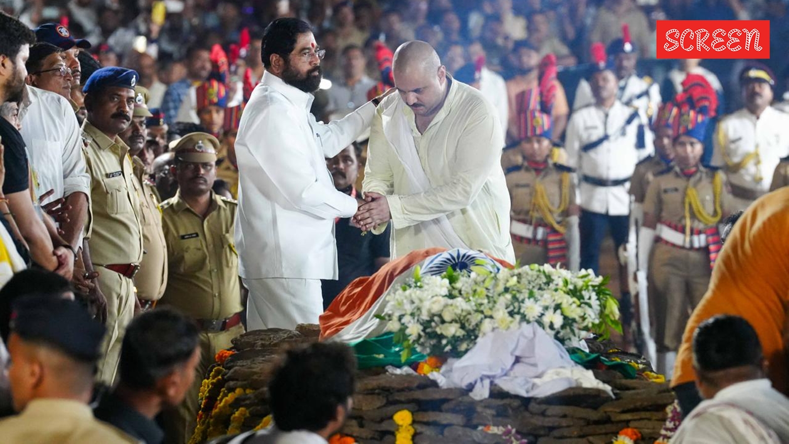 Nana Patekar’s last rites held with full state honours at Pune farmhouse