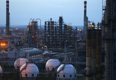 Oil falls slightly after Trump says no Iran attack before midterms