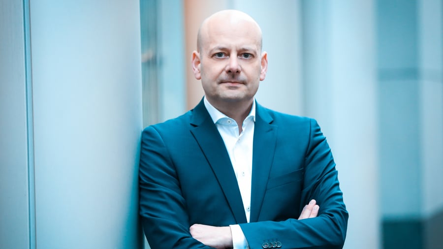 Morality in business: “A lot is announced, but that is often hypocrisy”